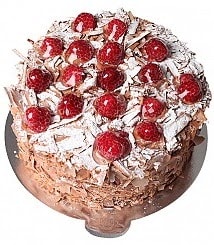 Yoğun Frambuaz Aromalı 6–9 Kişilik Çikolatalı Frambuazlı Yaş Pasta